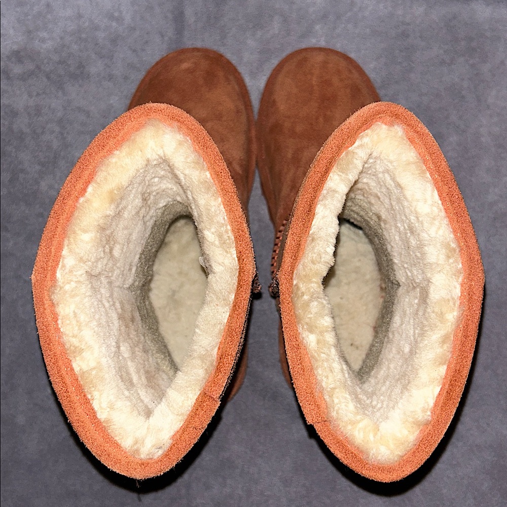 BEARPAW “Elle” Suede Short Boots with Wool Lining - Picture 6 of 12